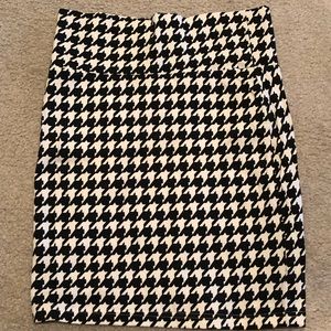 Houndstooth Bodycon Skirt